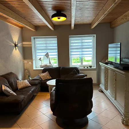 Fischerhus37 *